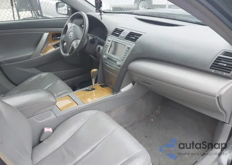 2007 Toyota Camry Xle V6 z USA, uszkodzony, nr VIN JTNBK46K973013305